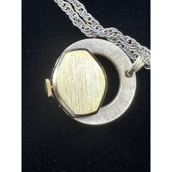 Vintage Welsbro Swiss Pendant Watch Necklace Manual Wind Working Gold Tone - Picture 7 of 11